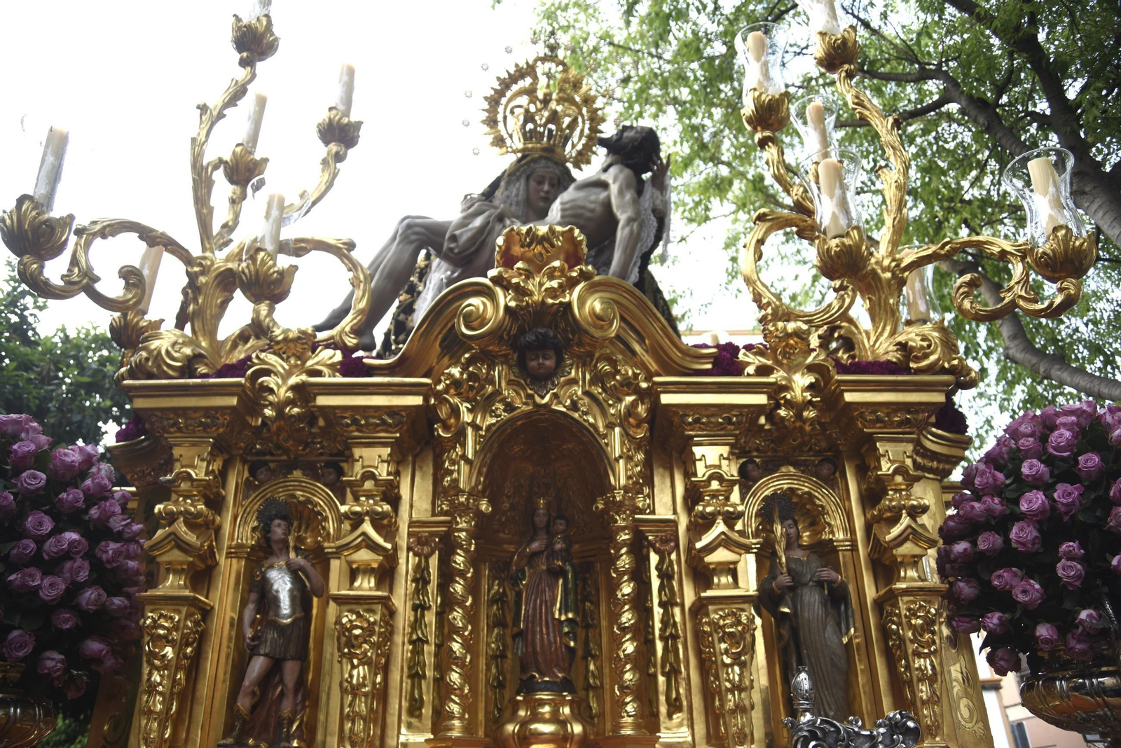 La procesión de las Angustias en este Jueves Santo de Córdoba, en imágenes