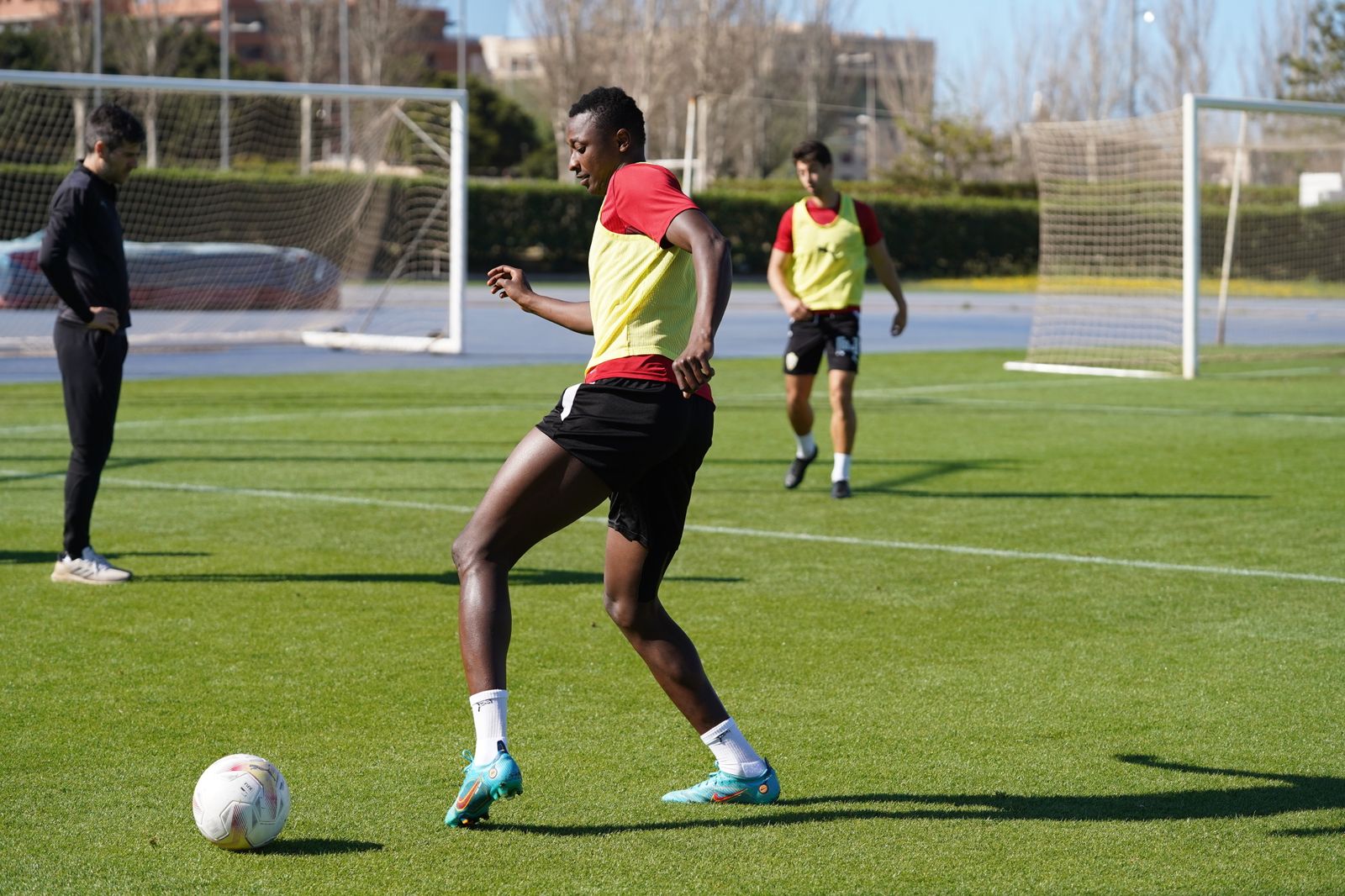 Sadiq en el entrenamiento de esta mañana en el anexo