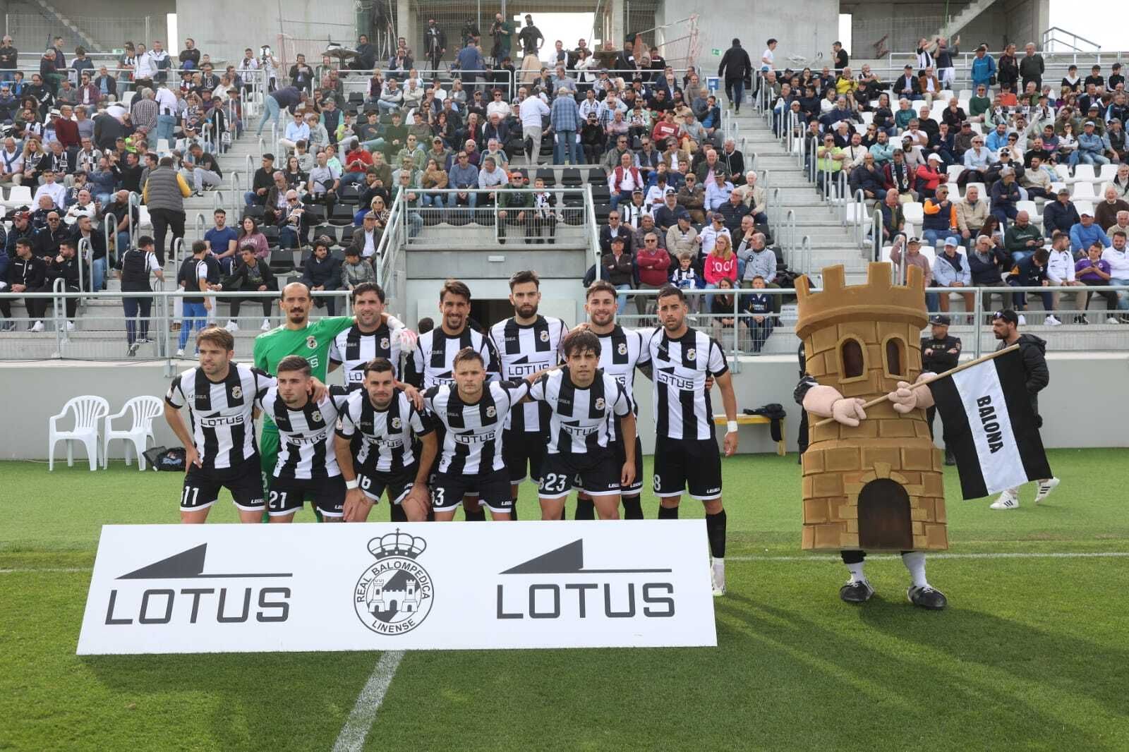 El Balompédica Linense-San Roque de Lepe, en imágenes