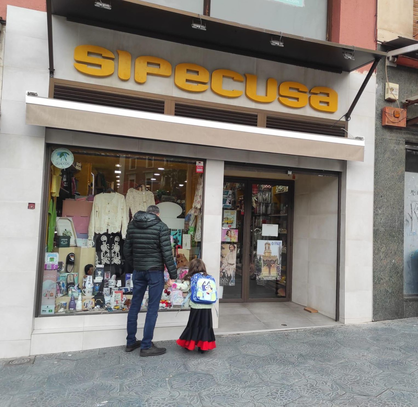 Sipecusa es una tienda de regalos del centro de Jaén con casi 25 años de historia.