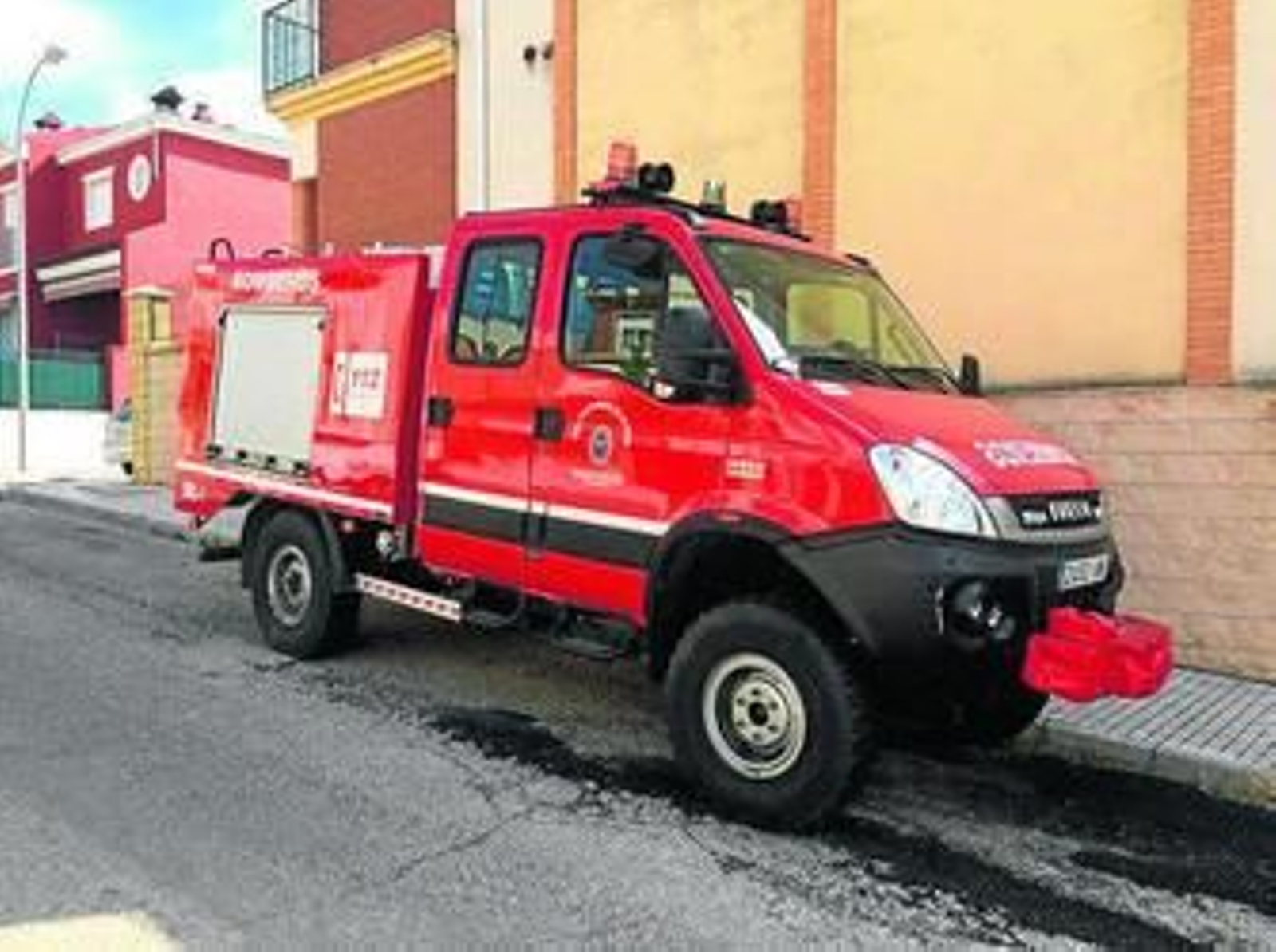 Vehículo del parque de Granada que ha aparecido en Linares.