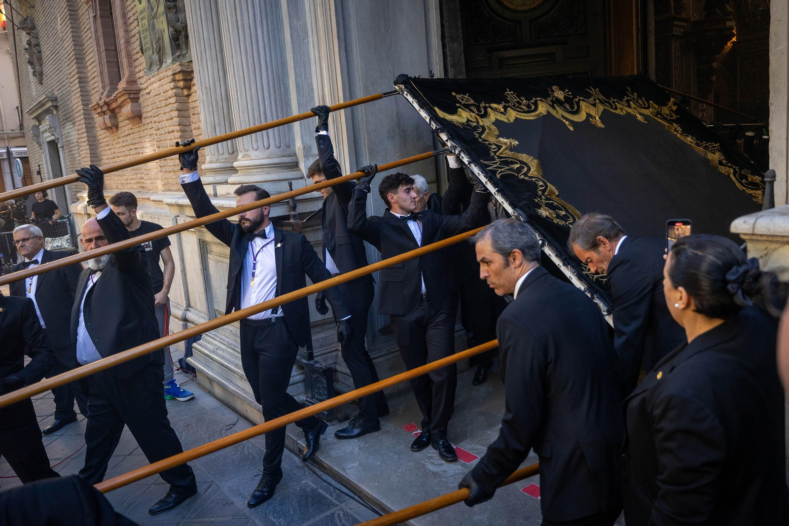 Fotos: así ha sido la procesión de la Virgen de las Angustias de Granada