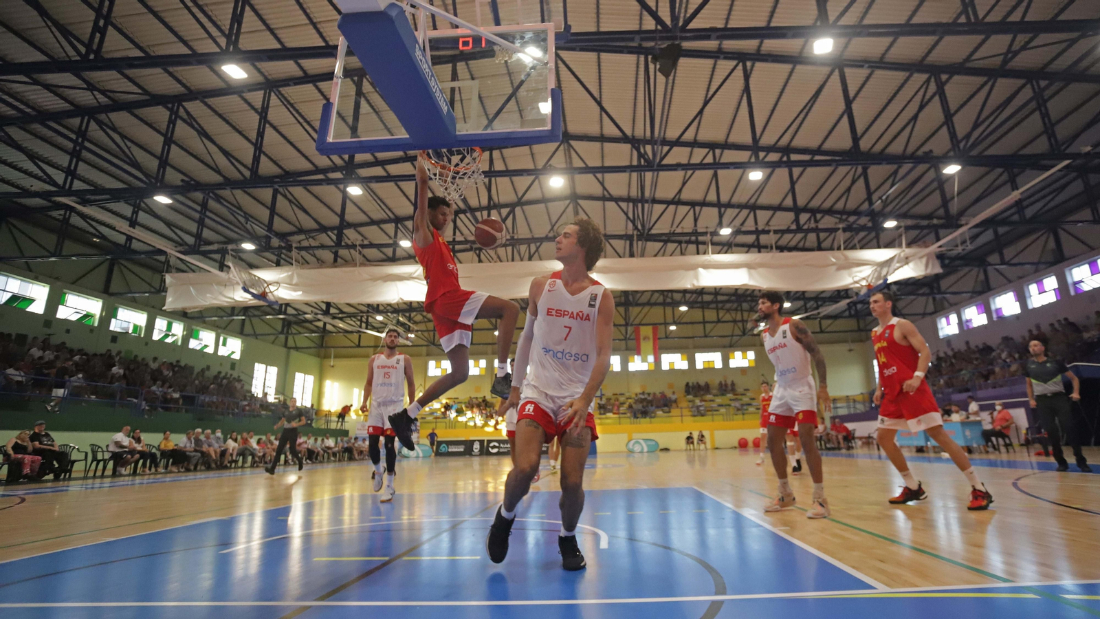 La Línea disfruta con la puesta a punto de las selecciones nacionales sub-20 y sub-22