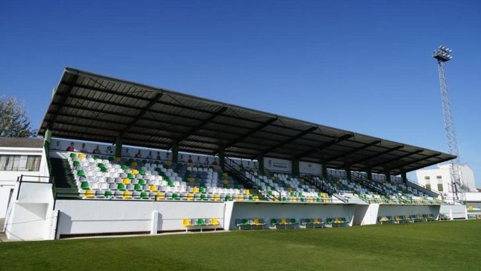 El estadio Virgen de la Luz, escenario del duelo entre Pozoblanco y Balona del próximo domingo