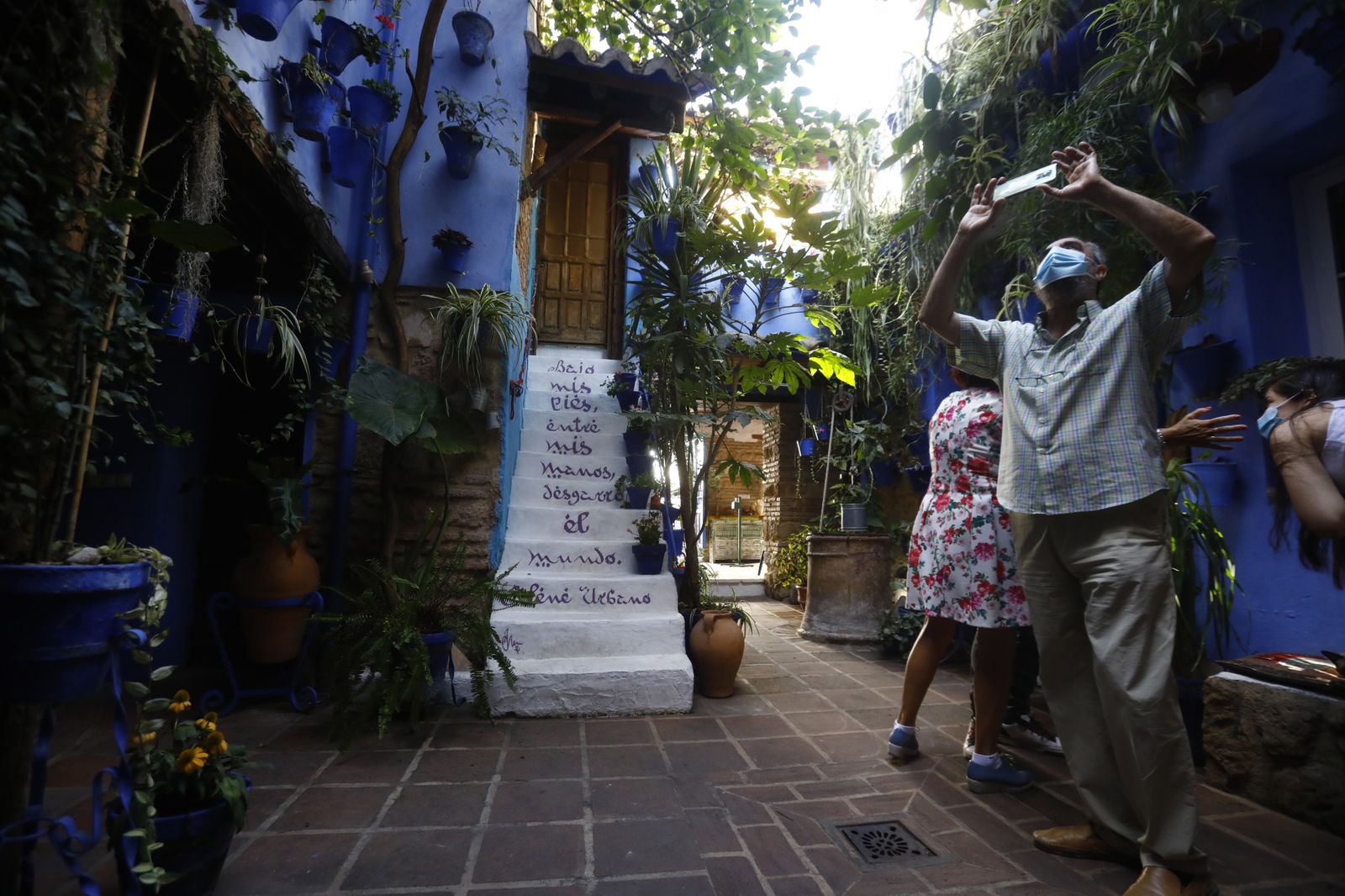 Un recorrido en fotografías por los Patios de Córdoba un domingo de otoño