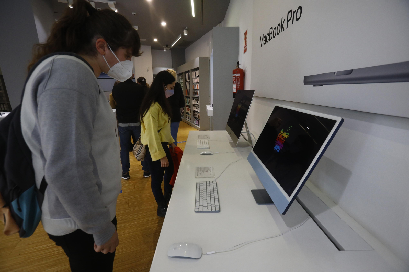 Los últimos días para comprar los regalos de Reyes, en fotografías