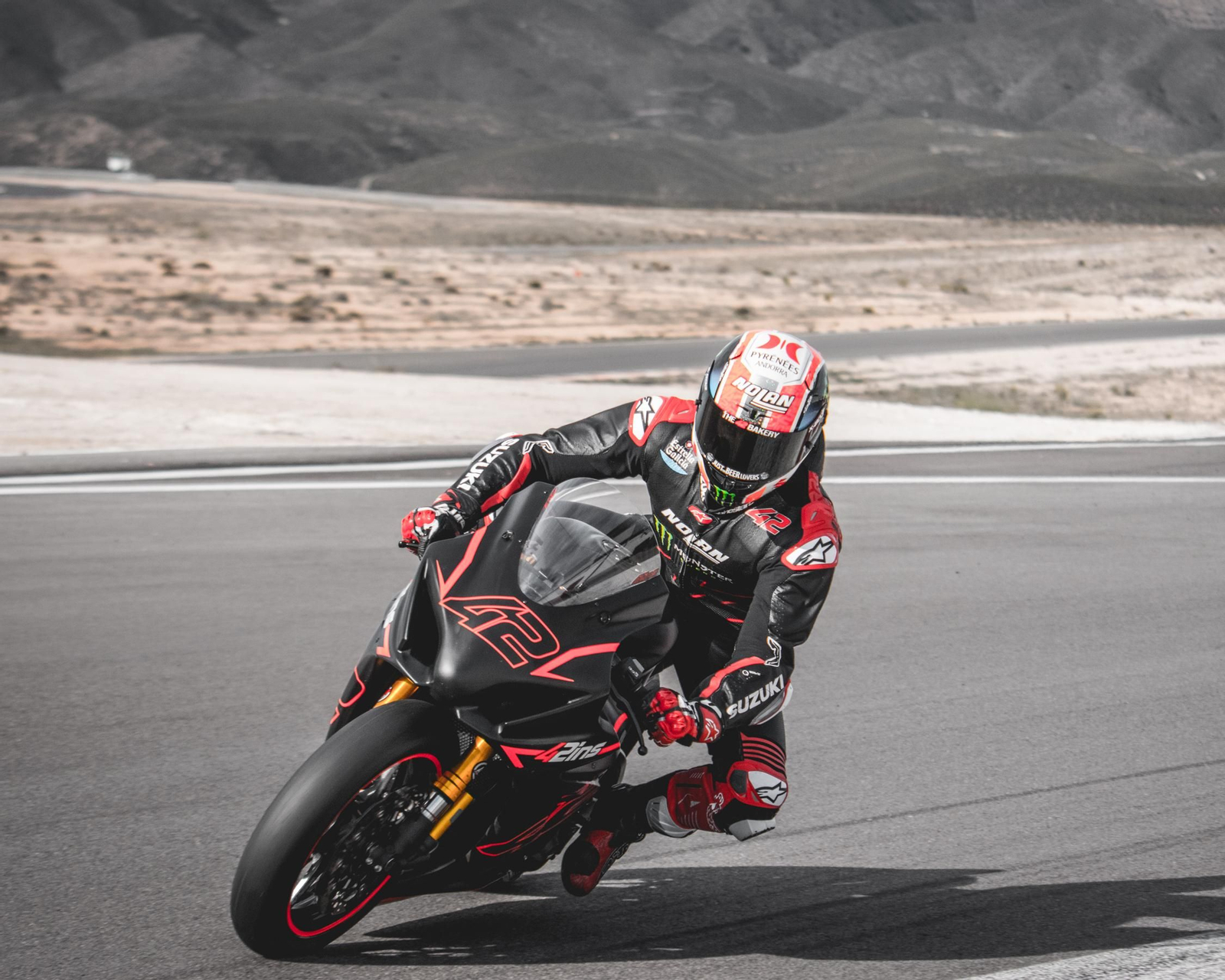 Álex Rins en el trazado almeriense ubicado en Tabernas