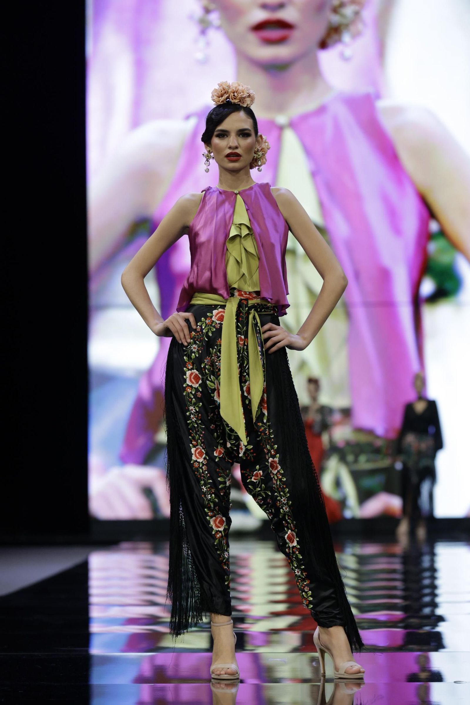 Desfile de Castrejón en SIMOF 2025, todas las fotos