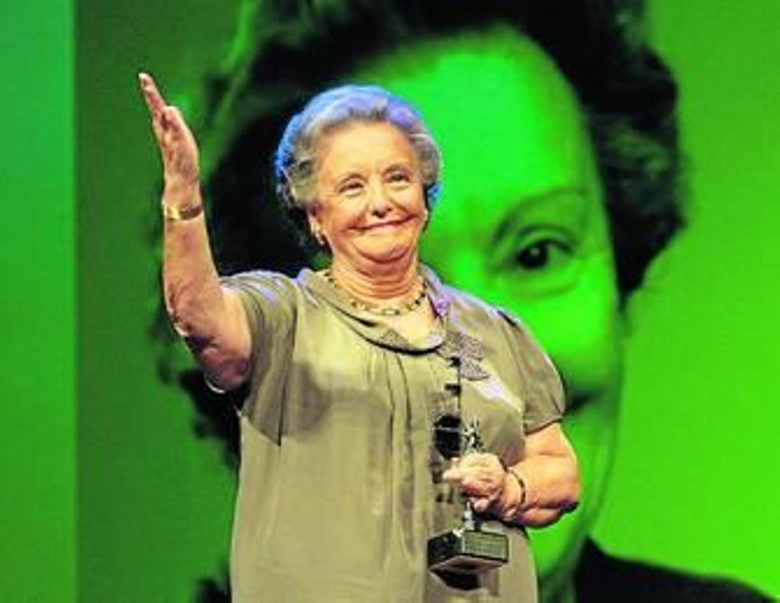 María Galiana, con el Premio Ciudad de Sevilla a su trayectoria.