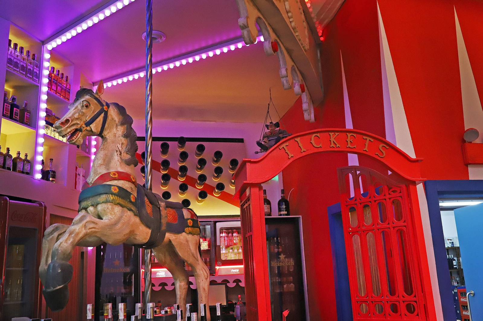 Imagen de la barra de 'Circus'.
