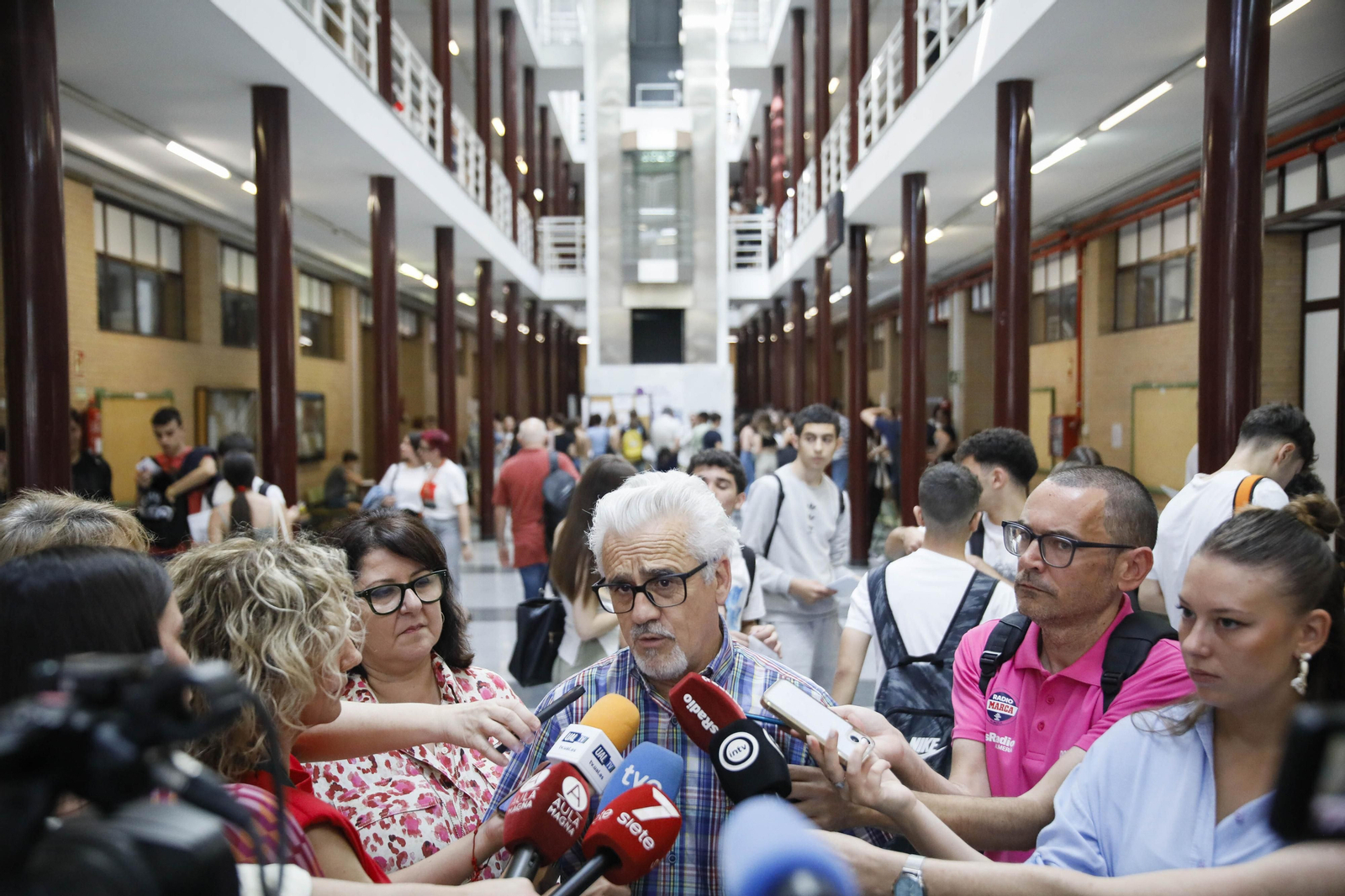 Imágenes de la evaluación para el acceso al sistema universitario (PEvAU)