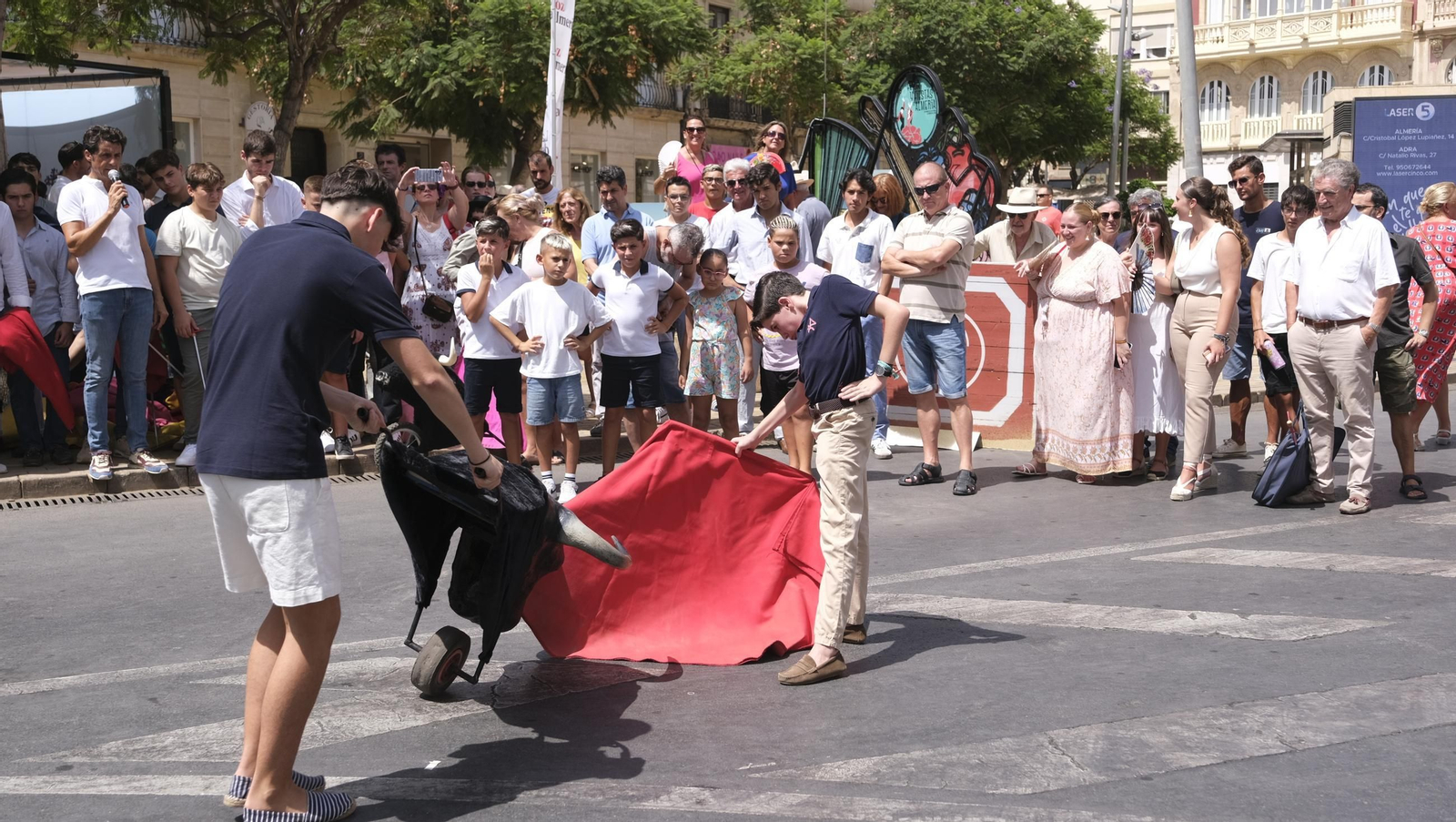 Exhibición de toreo de salón de la Escuela Taurina de Almería, en imágenes