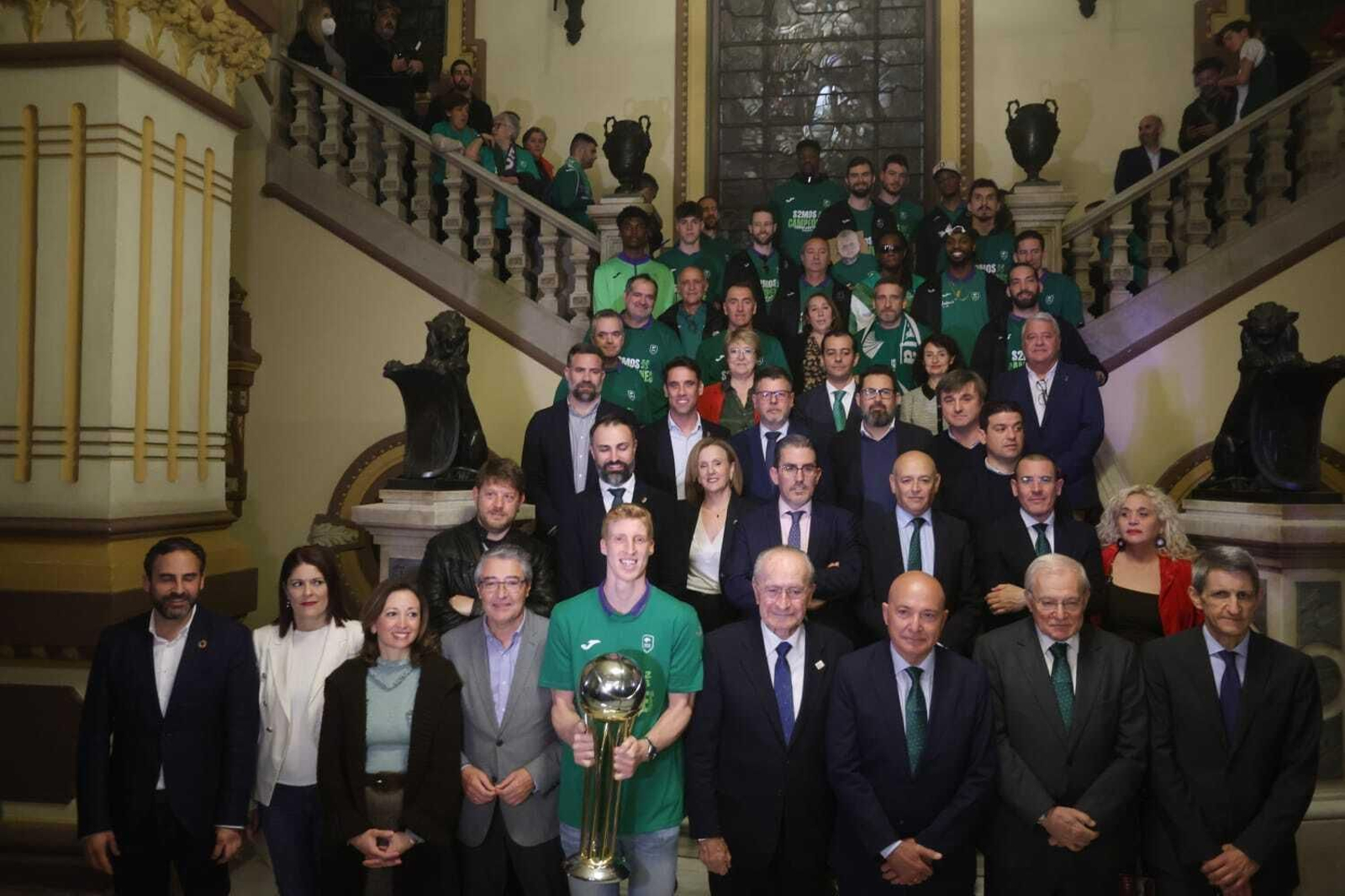 El Unicaja ofrece el título a Málaga, en fotos