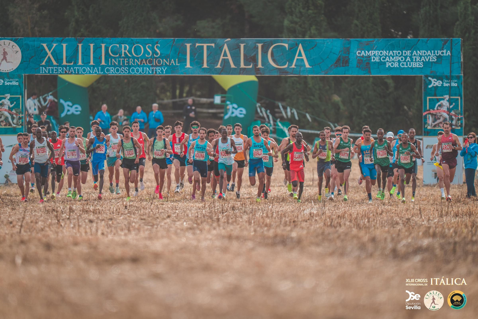 Búscate en las fotos del Cross de Itálica 2025 | 12