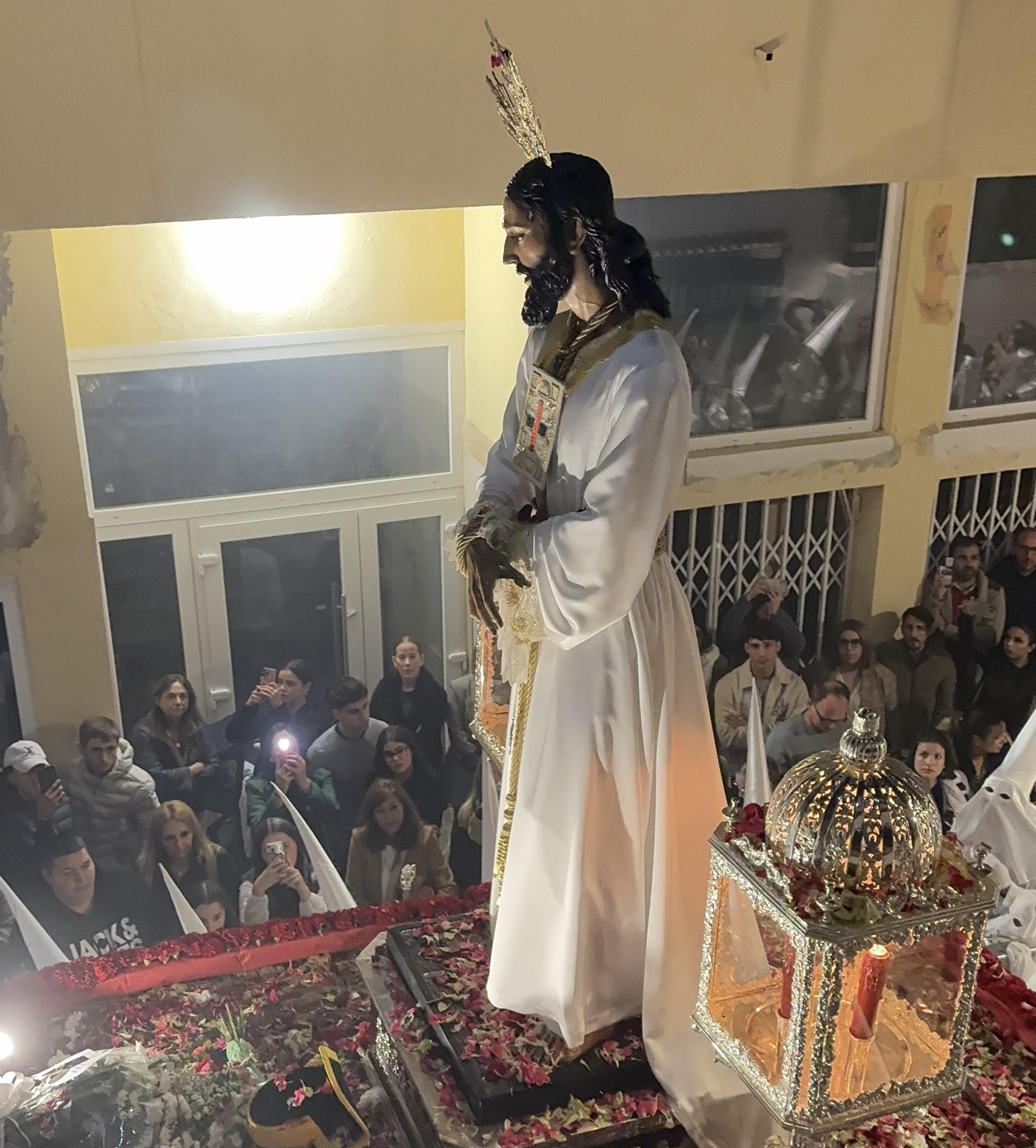 El Cautivo procesiona el Miércoles Santo en Estepona, en imágenes