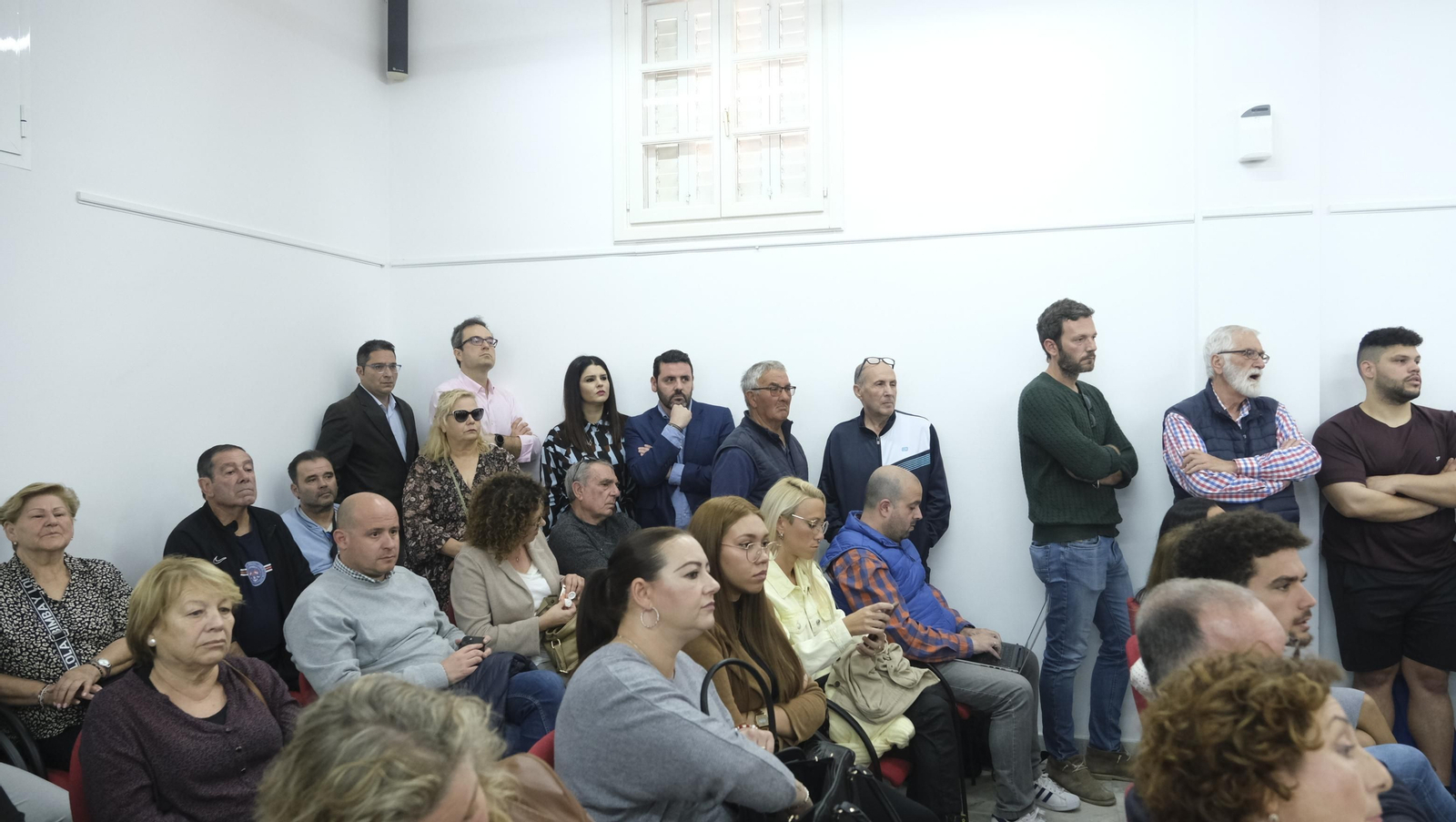 Las imágenes de la moción de censura en el Ayuntamiento de Carboneras