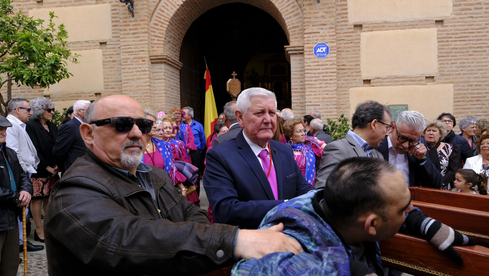 Imágenes de la procesión y paella solidaria en las Fiestas de Abla