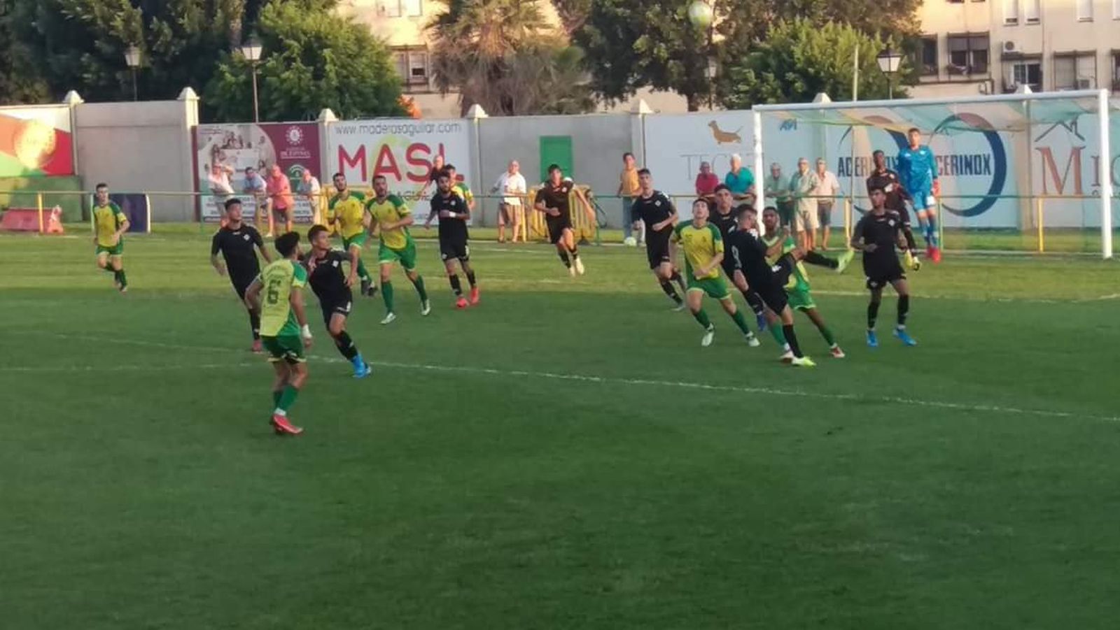 Imágenes del UD Los Barrios-Betis Deportivo