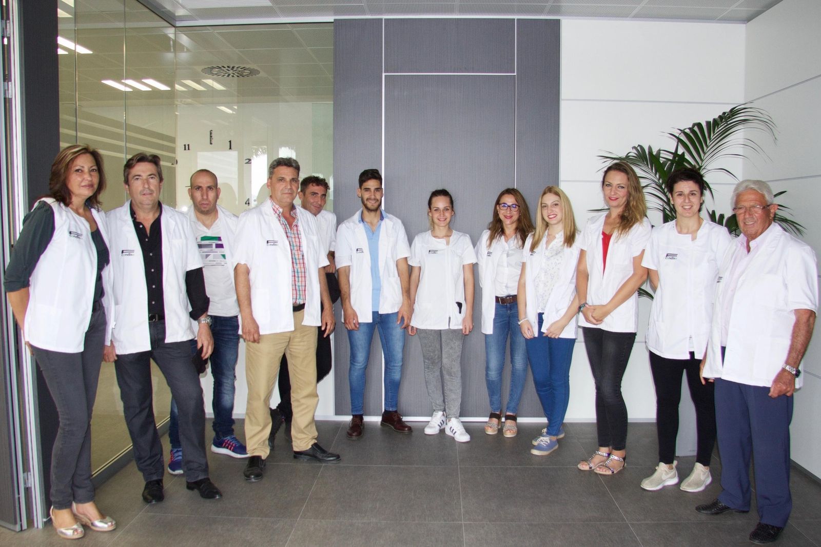 En la imagen, equipo directivo, comercial y técnico de Frutas Condiso.