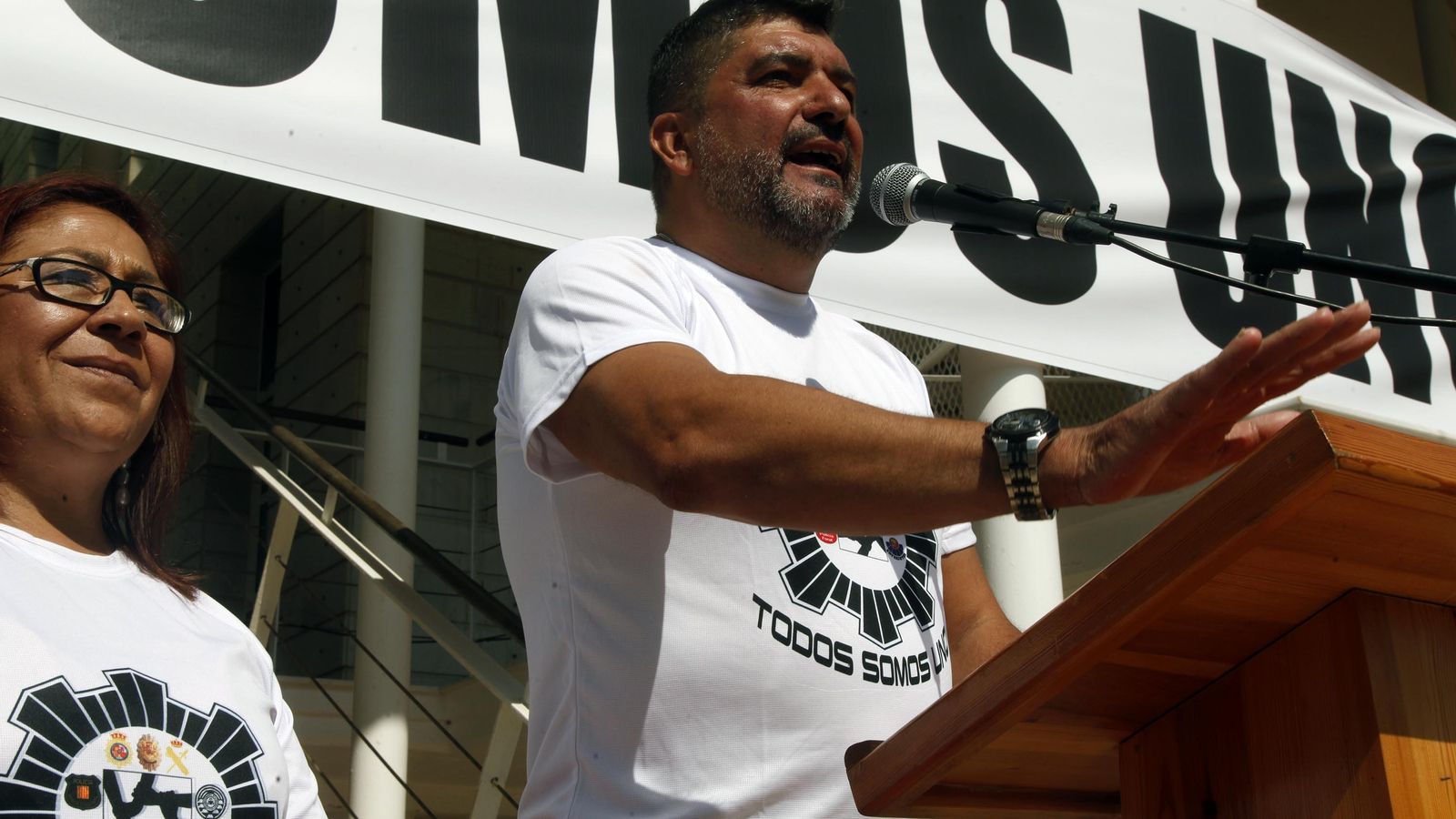 Antonio Garrido se dirige a los asistentes.