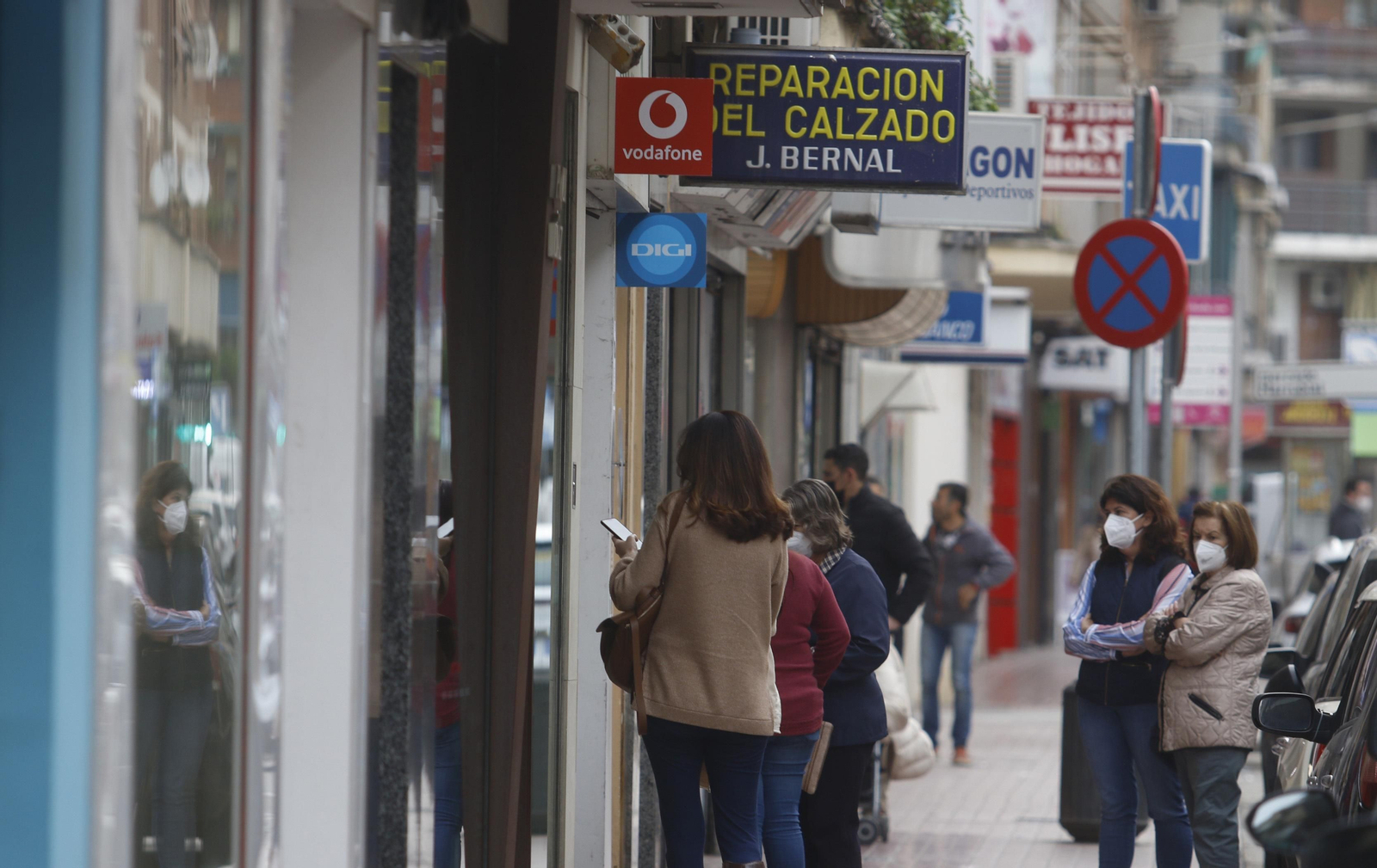 Comercio en el barrio de La Viñuela.