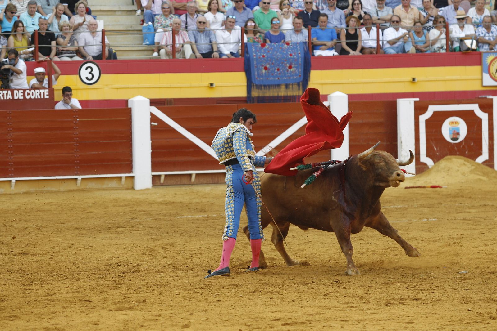 Fotogalería corrida toros Feria Santa Ana-Roquetas de Mar-El Juli-Perera-Aguado