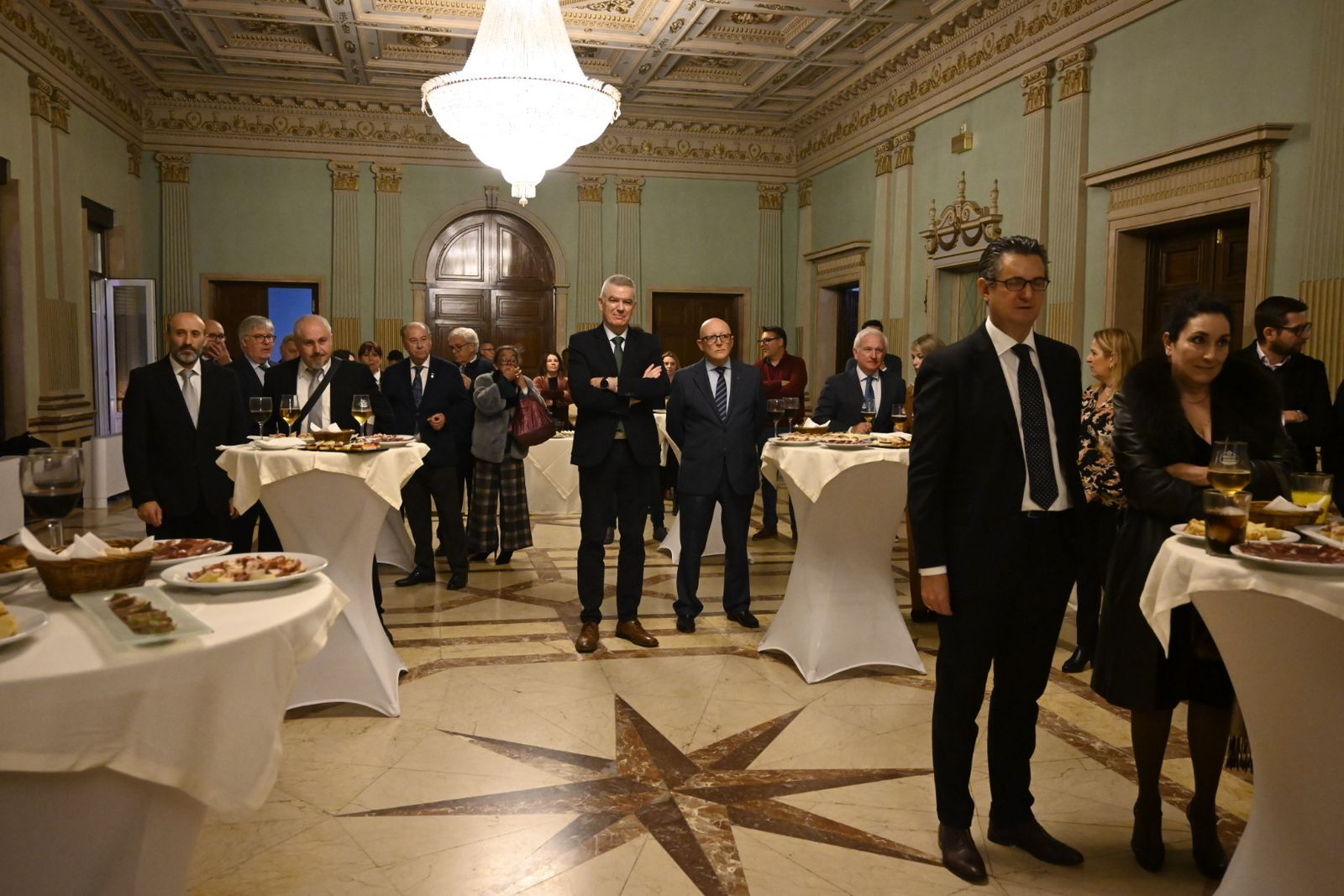 Acto de entrega de recuerdos por la XXX Exaltación a la Saeta de Huelva, en imágenes