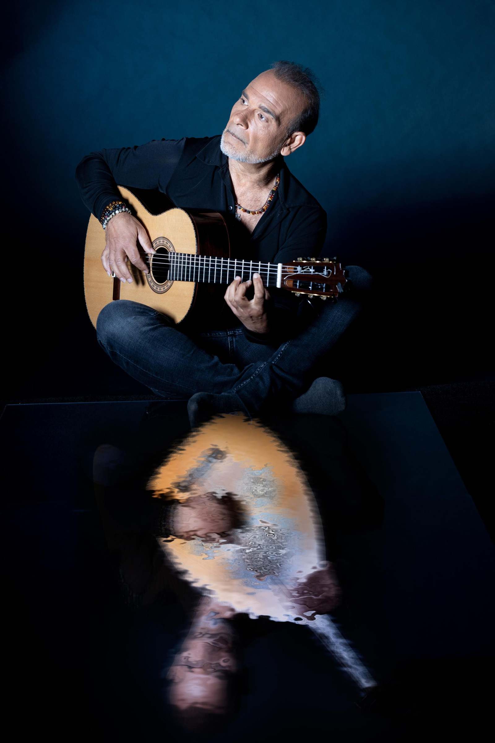 El guitarrista Juan Carmona.