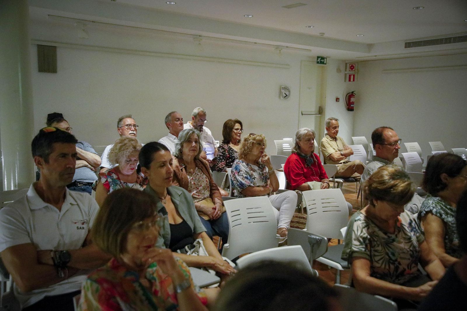 Las imágenes de la conferencia dentro de la "Semana Cultural Puerta Europa" de Ginés Valera en Almería