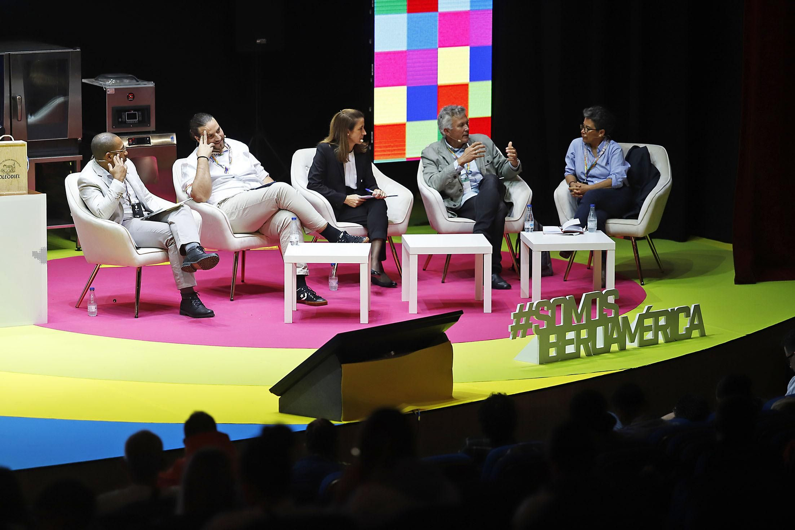 Binómico: Imágenes de la jornada de la jornada de martes en el congreso gastronómico Iberoamericano