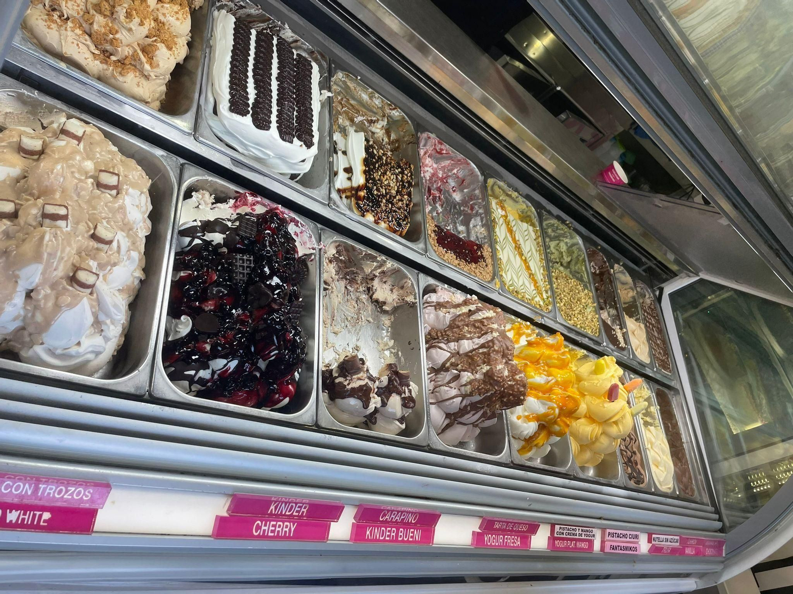 Expositor de la heladería 'Tutti Frutti'