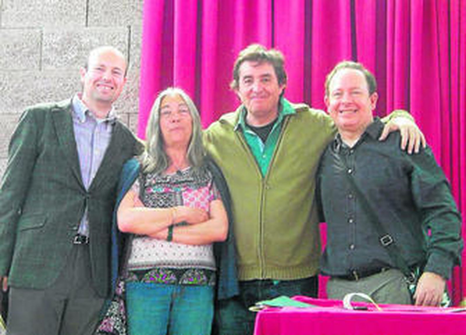 La poesía brinda en Olula del Río un sinfín de versos a Luis García Montero