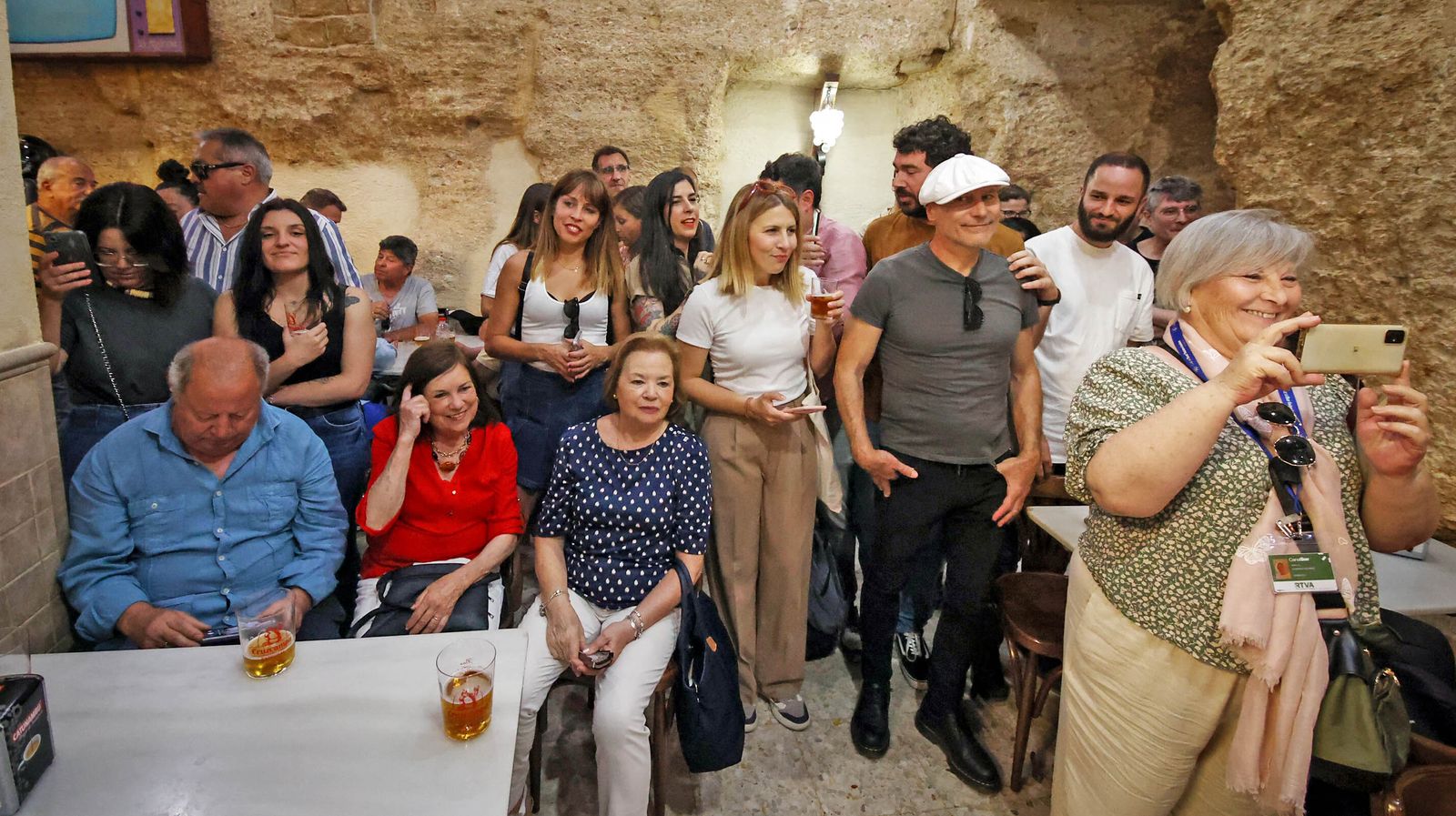 Presentación del cartel de Feria de de la caseta  Canal Sur-la Moderna dedicado a Los Delincuentes