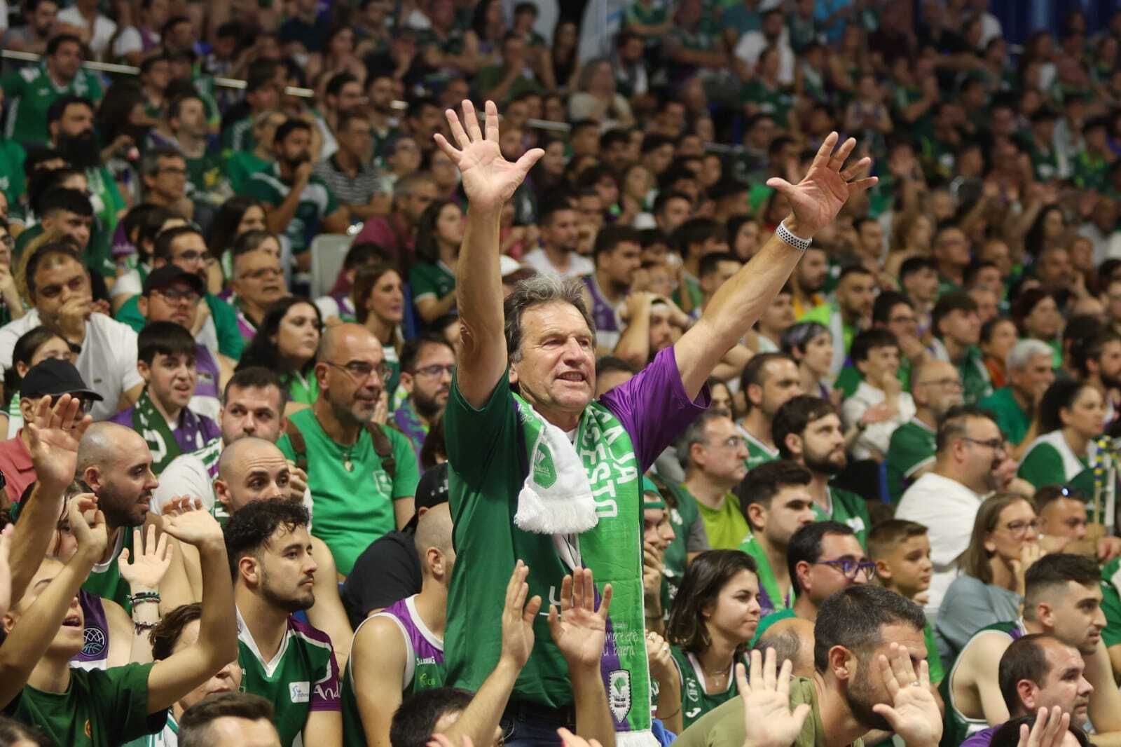 El Unicaja-Barcelona, en fotos