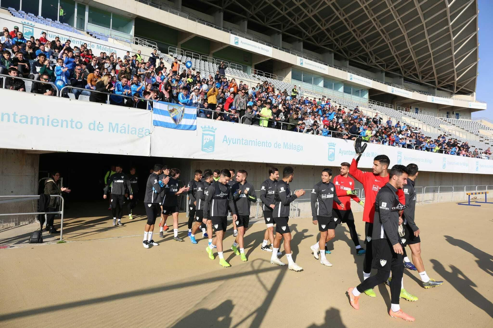 Las fotos del entrenamiento del Málaga a puerta abierta Las fotos del entrenamiento del Málaga a puerta abierta