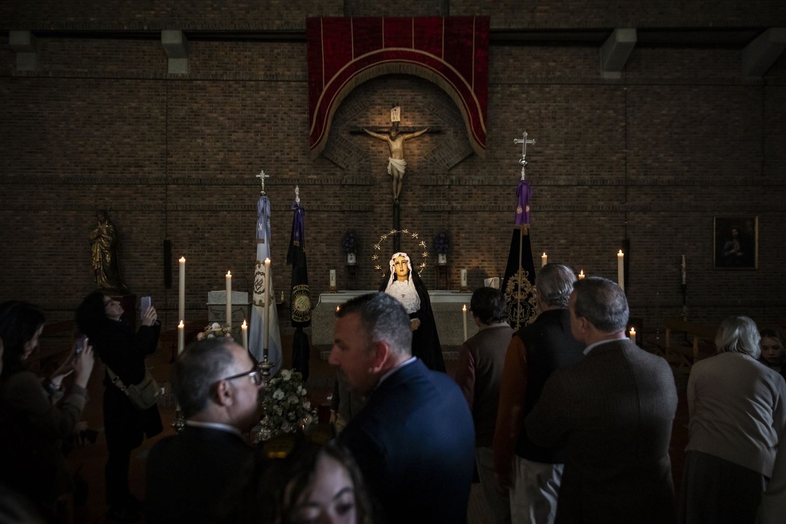 Imágenes de los besapiés y besamanos del Primer Domingo de Cuaresma en Jerez