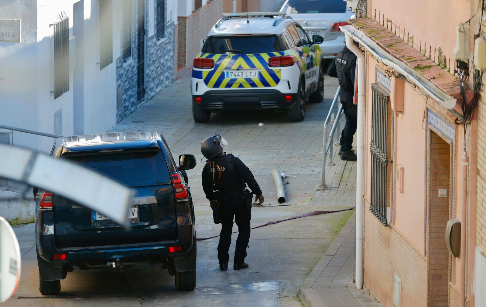 Despliegue policial en Camas por un vecino que se ha atrincherado en su vivienda tras disparar al aire