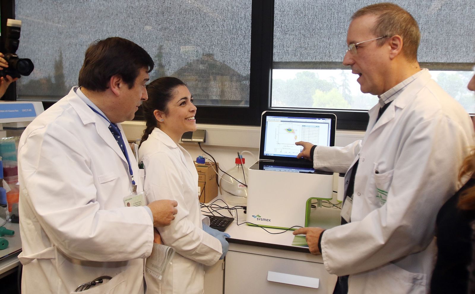 Imagen de archivo de Enrique Aranda y miembros del grupo de investigación.