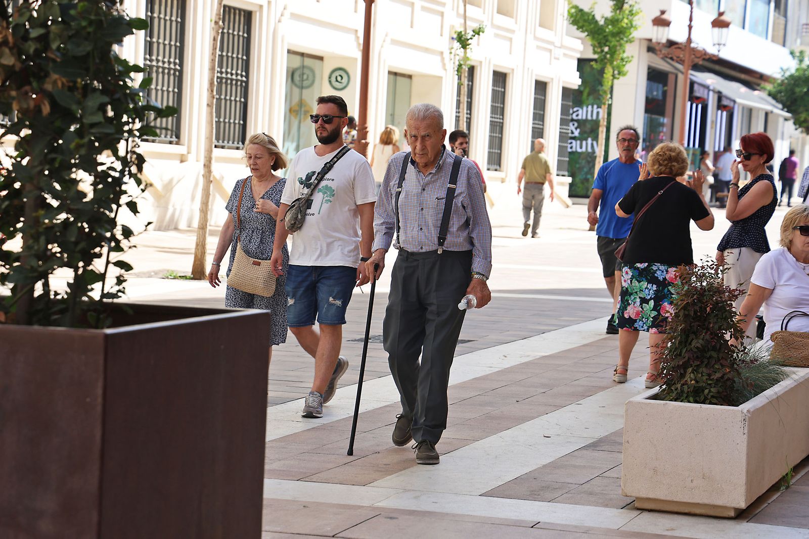Imágenes del bullicio en las esquinas de la Placeta