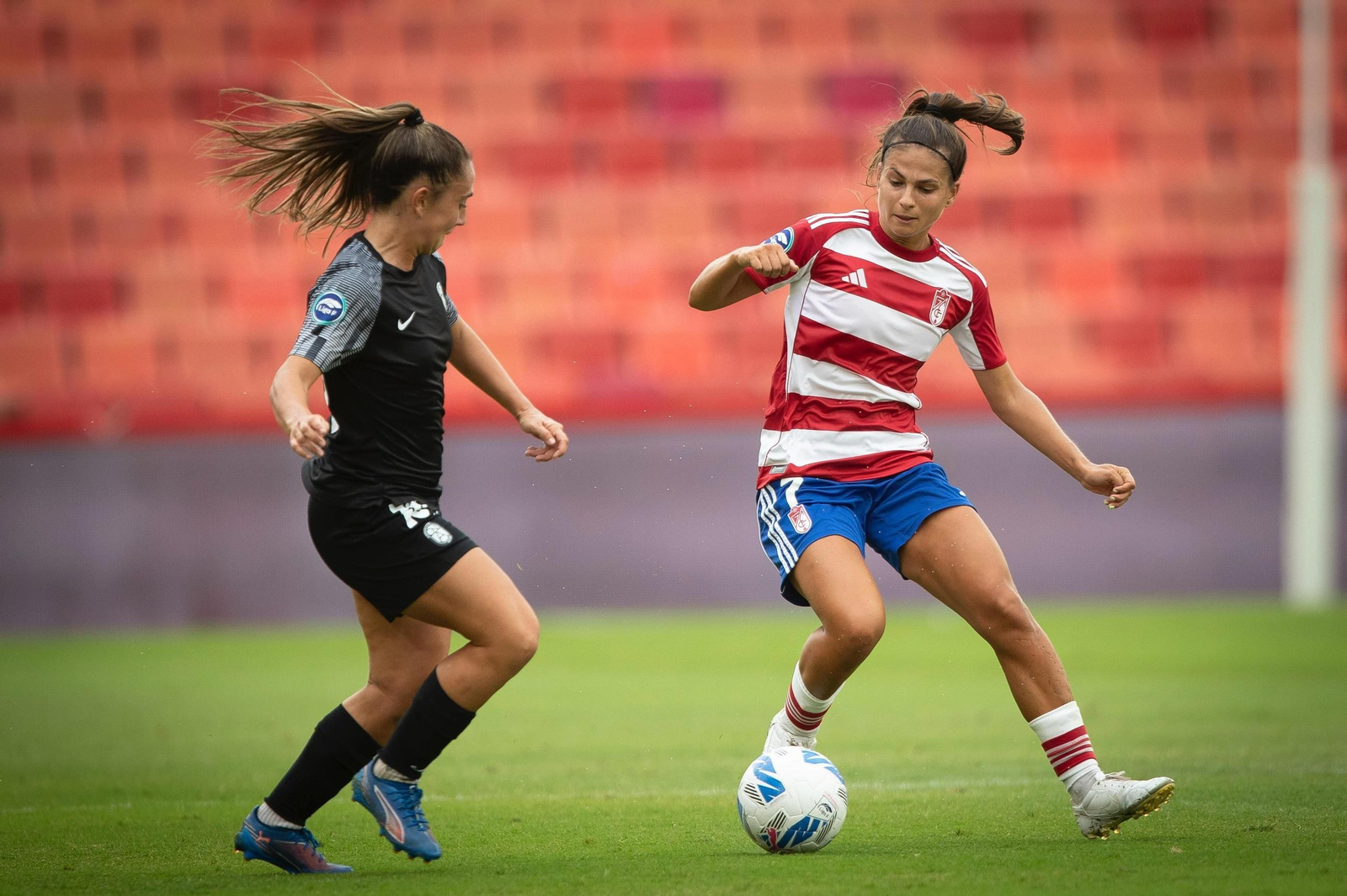 Las mejores imágenes del Granada CF Femenino-Levante Badalona