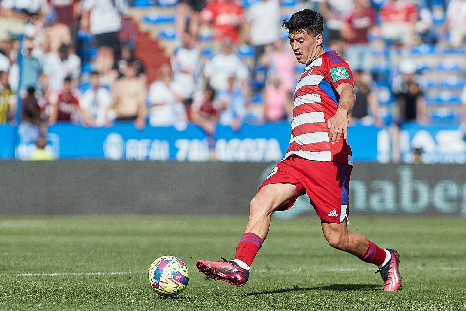 Las mejores imágenes del partido entre el Zaragoza y el Granada