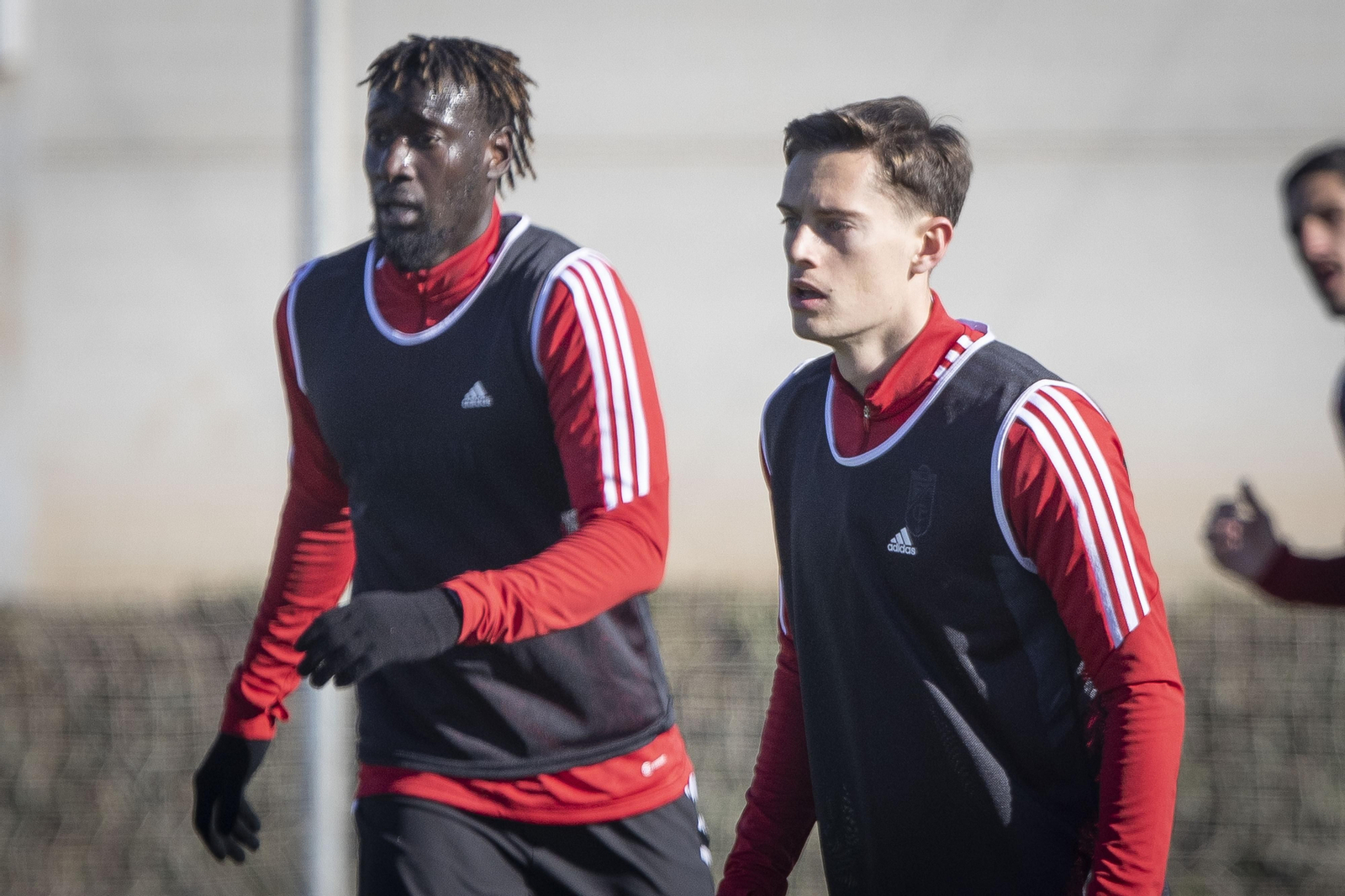 Pol Lozano y Famara, dos de los tres refuerzos del Granada CF