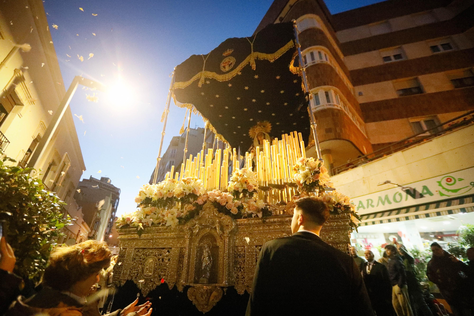 Las mejores fotos de la procesión del Amor en Almería
