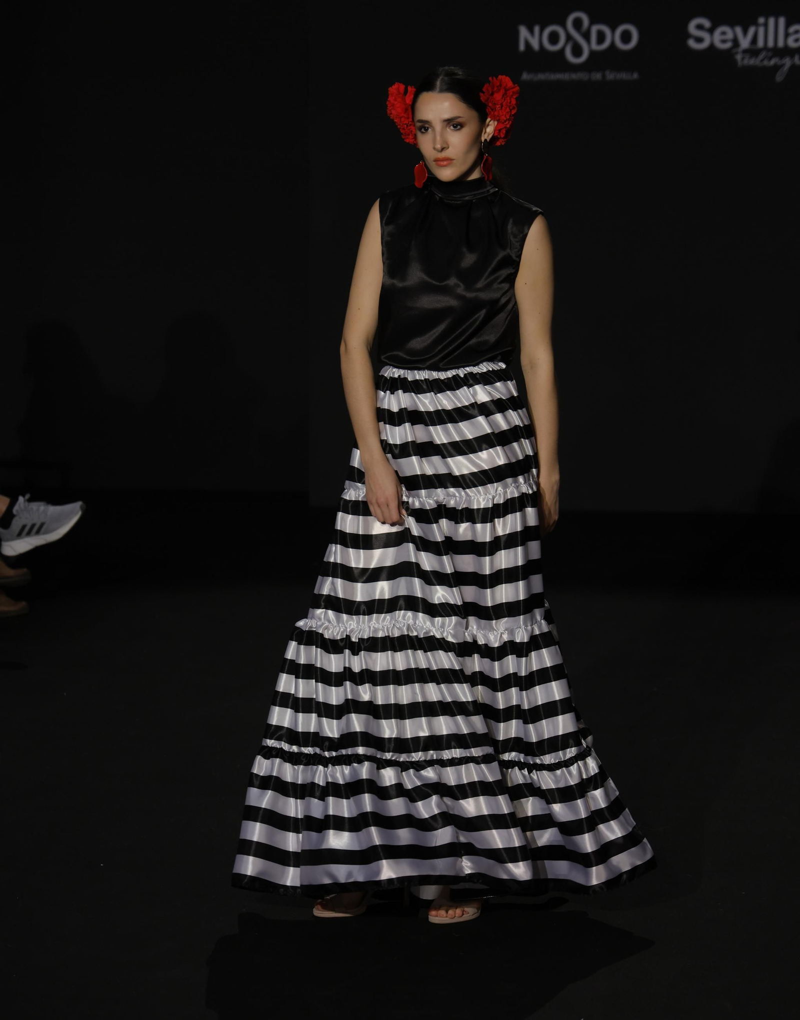 Emprende Lunares, el desfile de moda flamenca de Rubén Troya, que anticipa la Feria de Abril: todas las fotos.