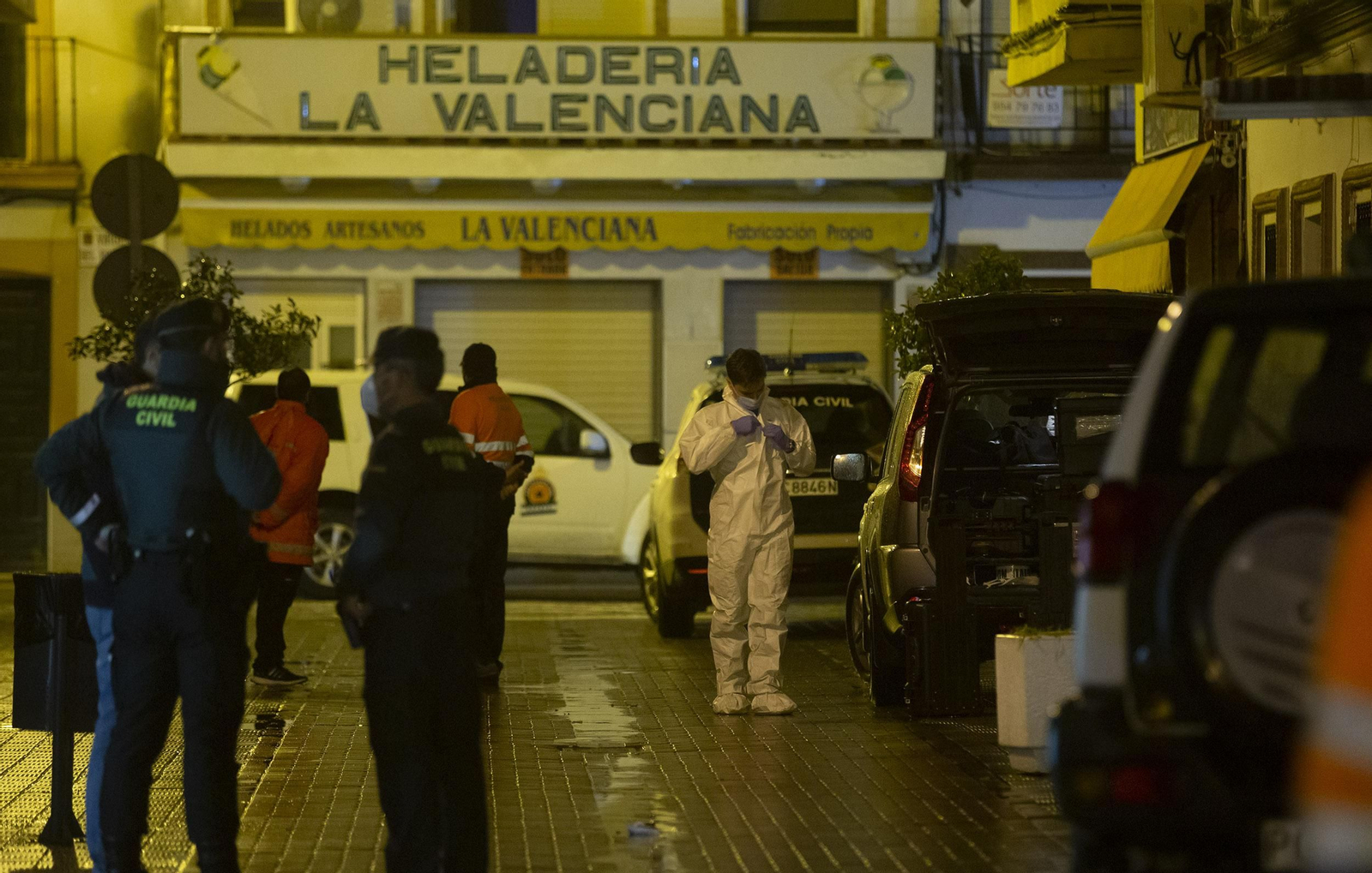Las imágenes de la Guardia Civil investigando el asesinato de Brenes