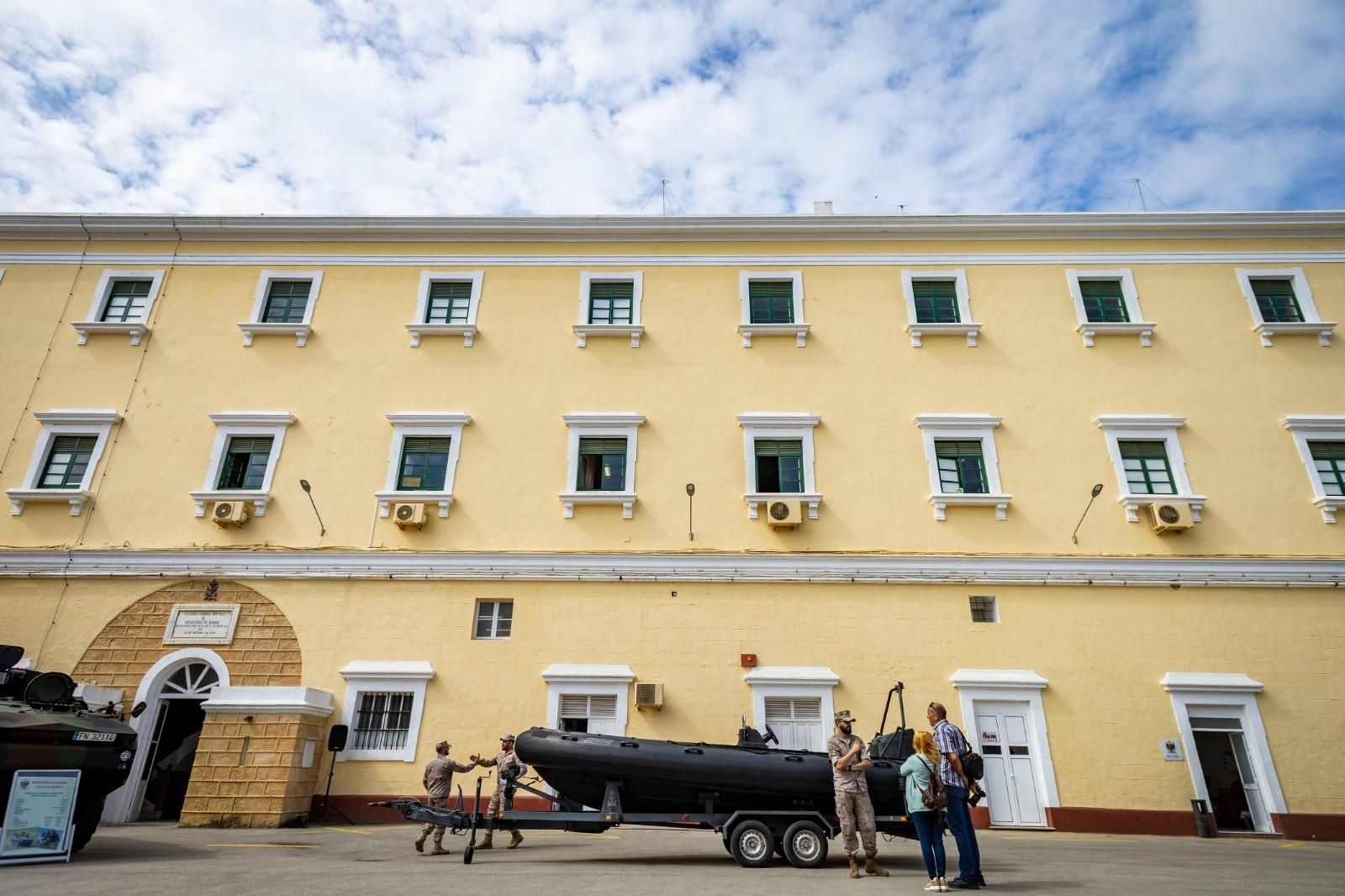 Las imágenes de la celebración del Día de las Fuerzas Armadas en San Fernando