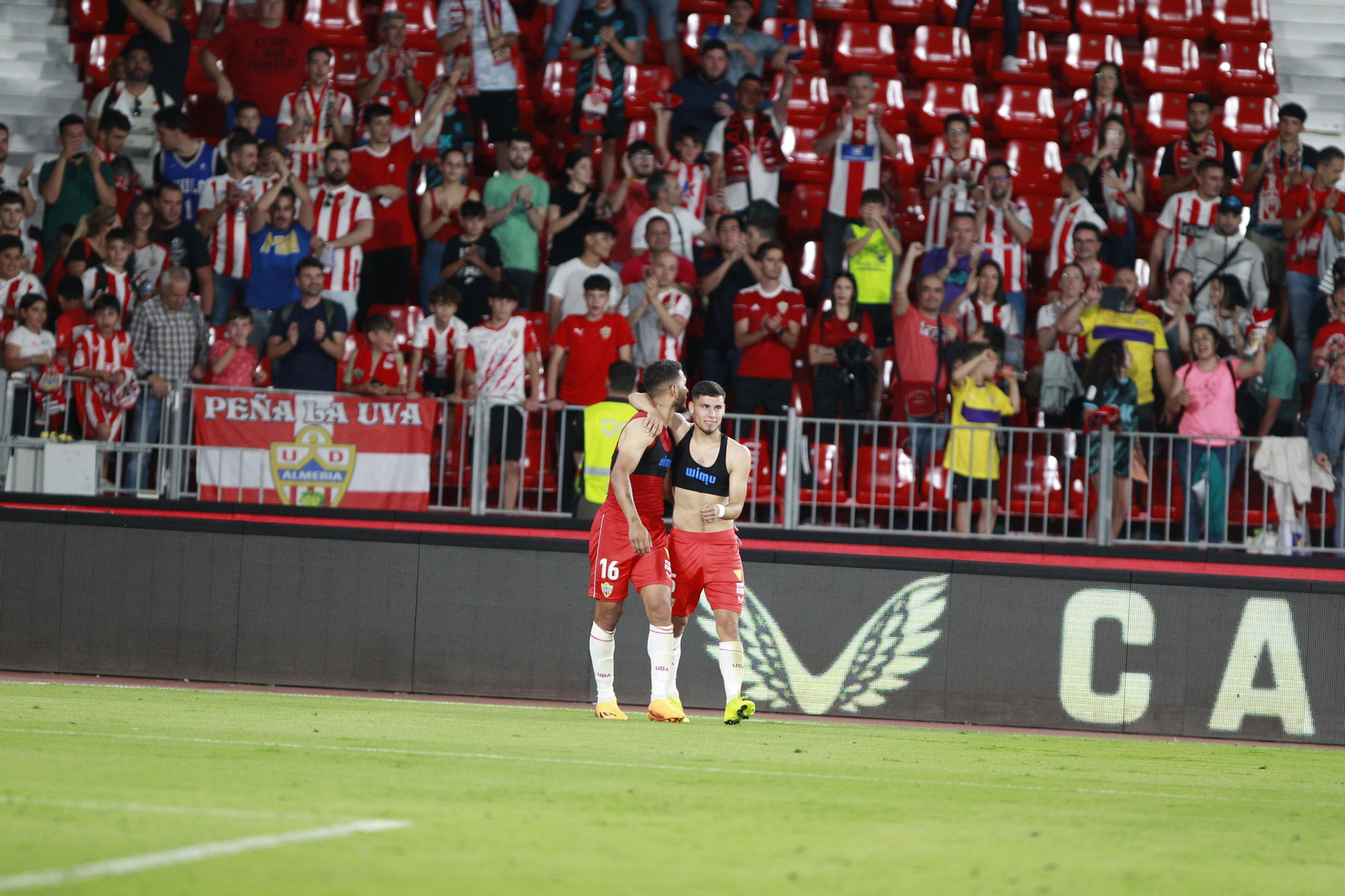 Imágenes del partido U.D. Almería-Elche C.F.