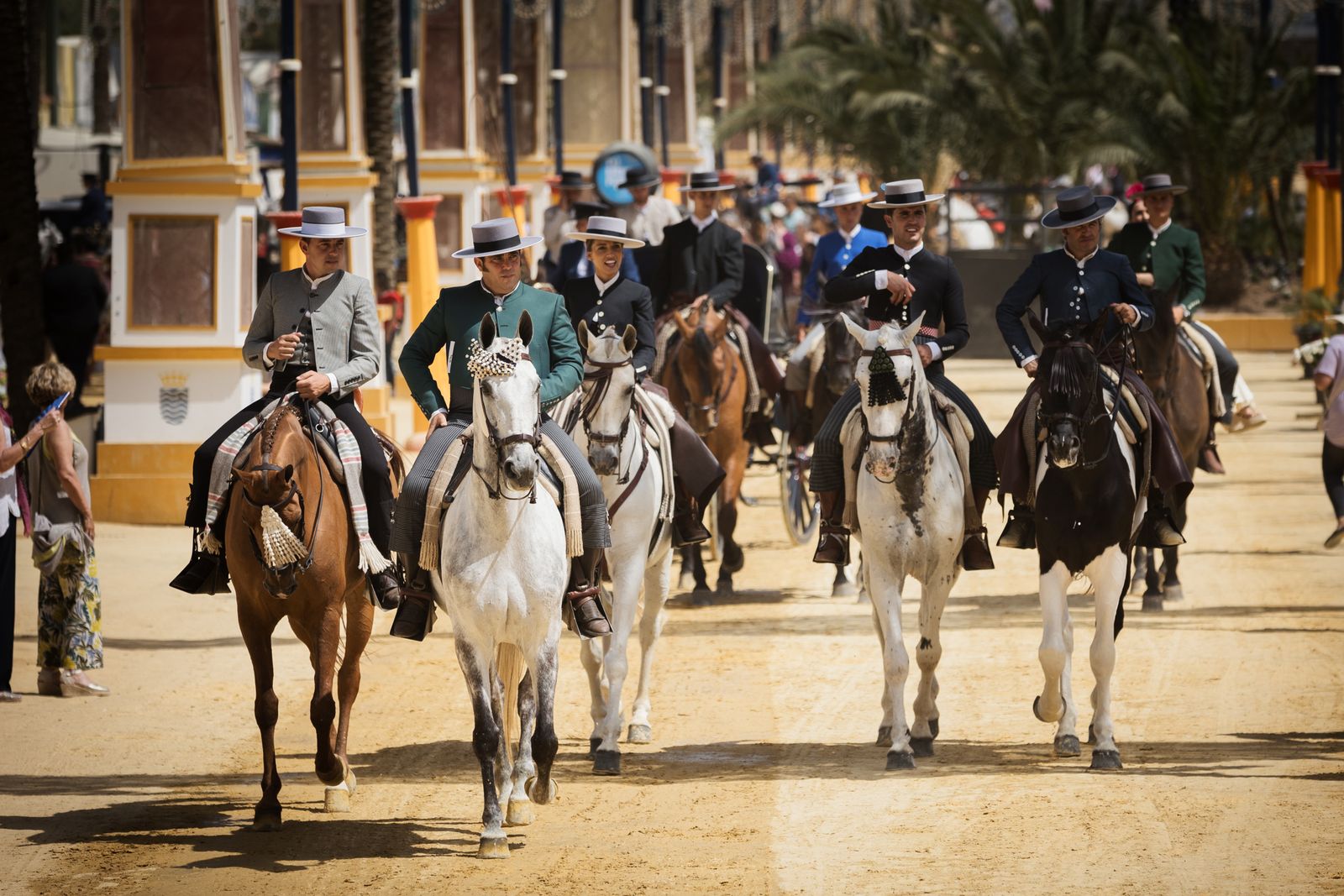 Calor y ambiente en el último día de la Feria de Jerez