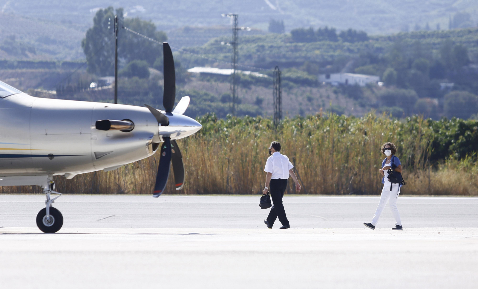 El accidente de una avioneta en Vélez-Málaga, en fotos