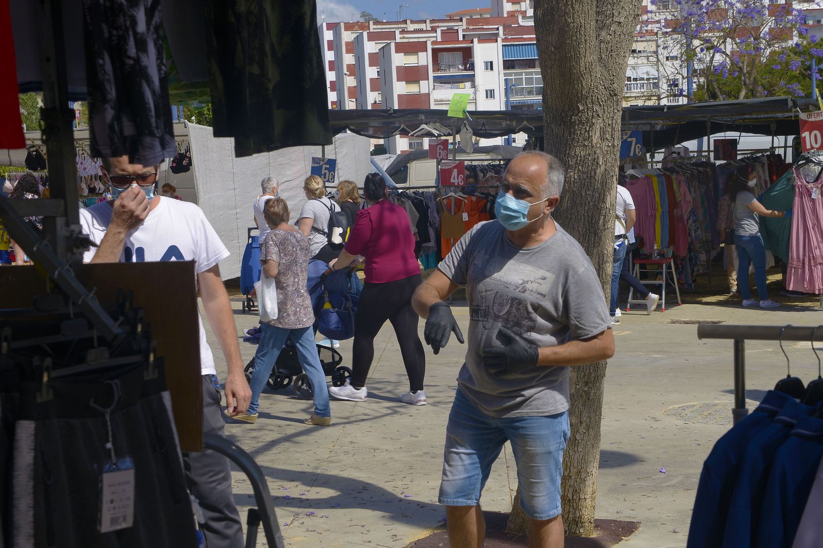 Fotos de la reapertura del Mercadillo de Algeciras